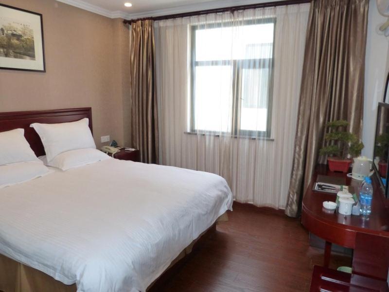 Greentree Inn Anhui Wuhu Fangte North Changjiang Road Business Hotel Extérieur photo