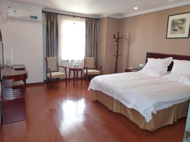 Greentree Inn Anhui Wuhu Fangte North Changjiang Road Business Hotel Extérieur photo