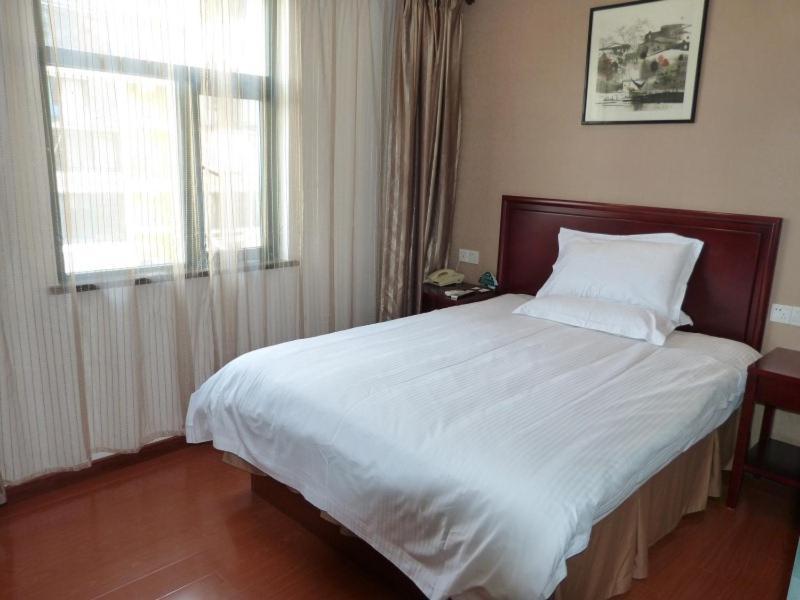 Greentree Inn Anhui Wuhu Fangte North Changjiang Road Business Hotel Extérieur photo